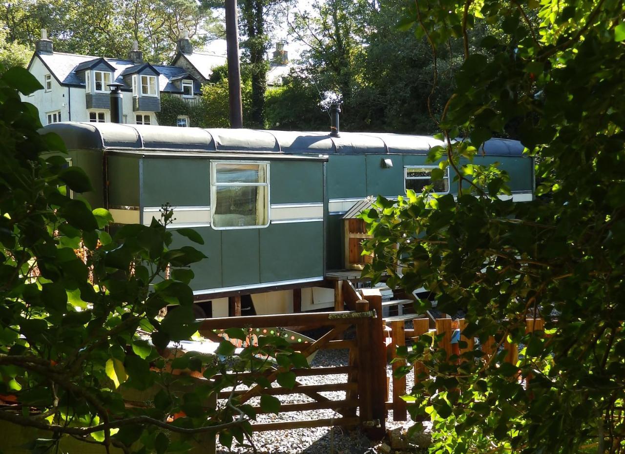 Showman'S Wagon At Coed Cae Dolgellau Exterior photo